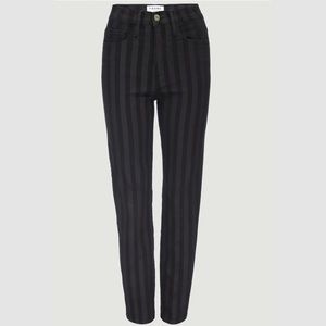 NWT FRAME High Waist Slender Straight Jeans